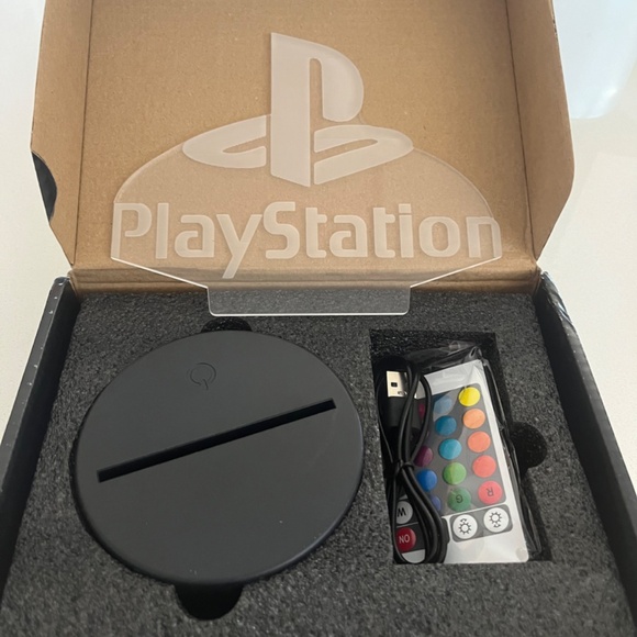 3D Play Station Desk Light With Remote Control - Picture 5 of 6